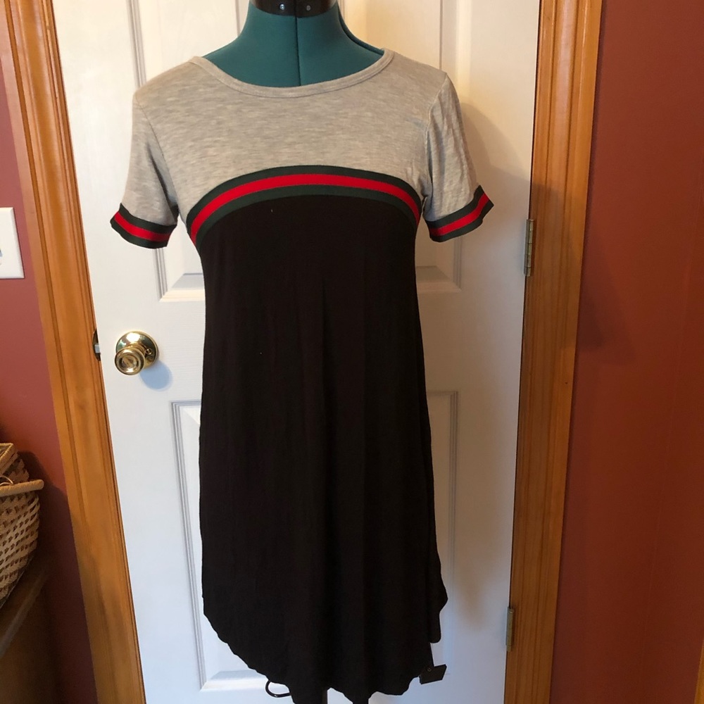 Moa Moa T-shirt dress gray navy green orange small